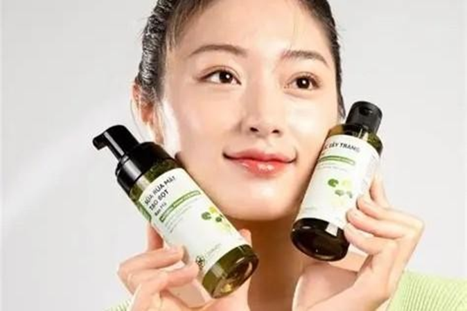 da mịn màng sau khi sử dụng rau má